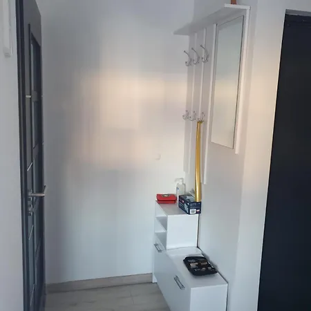 Comfort Stay, Ev, Parking Aparthotel 3*