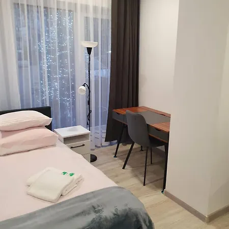 Ξενοδοχείο με διαμερίσματα Comfort Stay, Ev, Parking