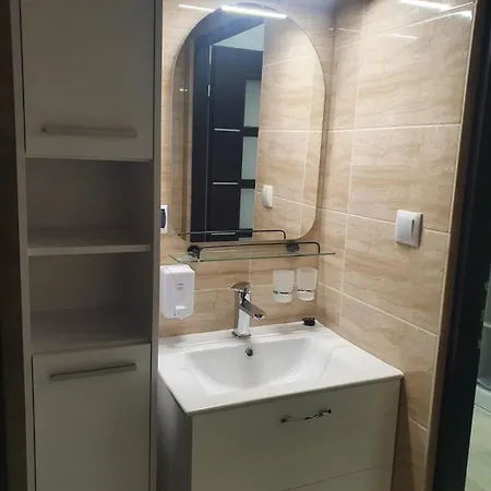 Aparthotel Comfort Stay, Ev, Parking 3*