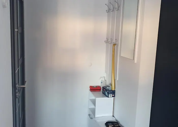 Comfort Stay, Ev, Parking Aparthotel 3*