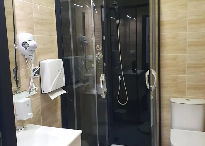 Comfort Stay, Ev, Parking Aparthotel 3*